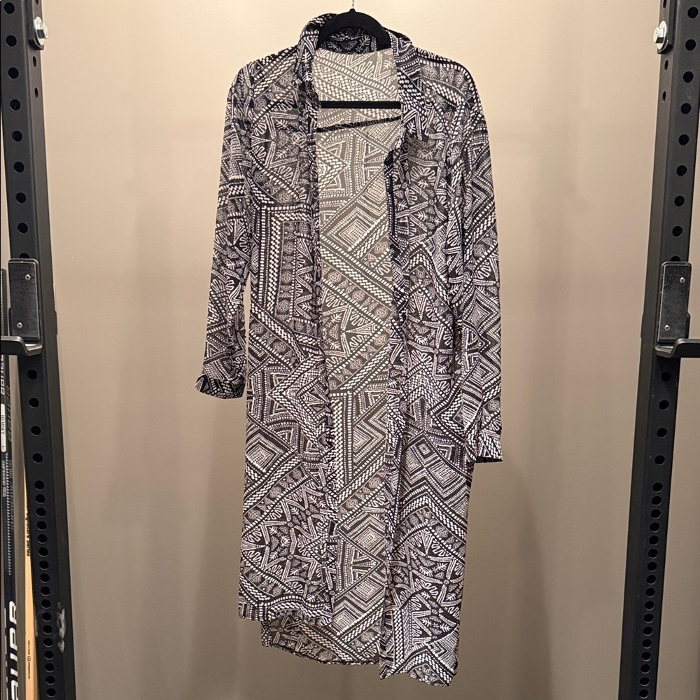 Geometric Patterned Long Shirt